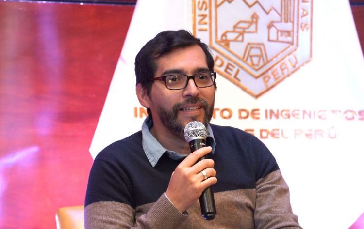 Aldo Valencia, Enseña Perú