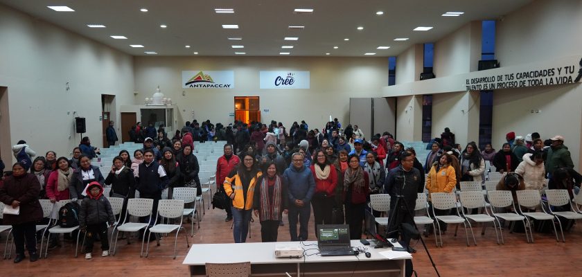 Docentes de Espinar se benefician con diplomado gratuito financiado por Antapaccay