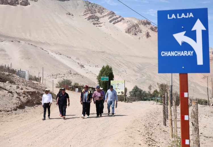 Compañía Minera Zafranal expediente vía Huancarqui