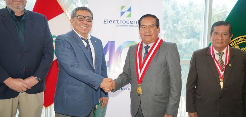 Electrocentro y la UNCP firman convenio