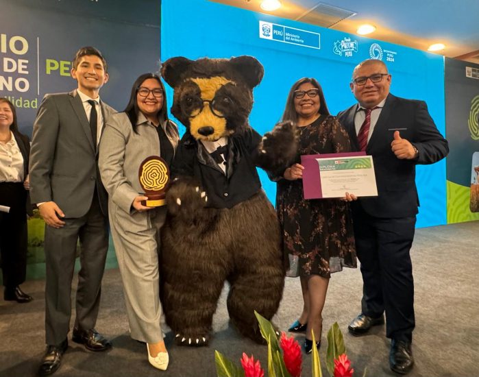 Komatsu-Mitsui recibe el Premio Huella de Carbono Perú a la Sostenibilidad Ambiental otorgado por el MINAM