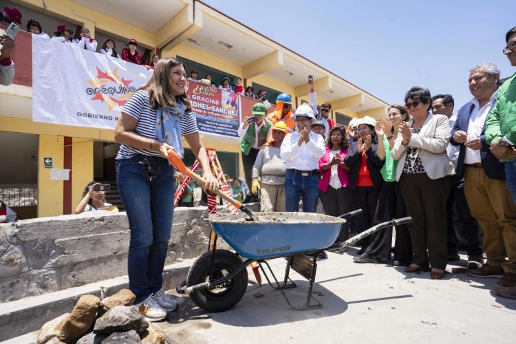 OxI Ferreyros colegio Arequipa