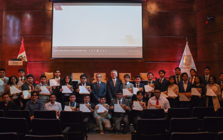 III Cantera de Talentos del Instituto de Ingenieros de Minas del Perú (IIMP)