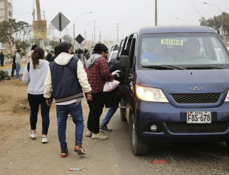 colectivos en paro de tranportistas