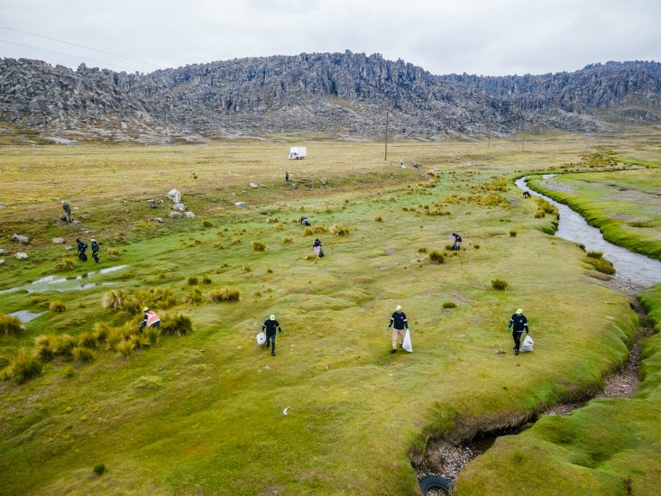 Pan American Silver Huarón y SERNANP recolectan más de 3 toneladas del Santuario Nacional de Huayllay