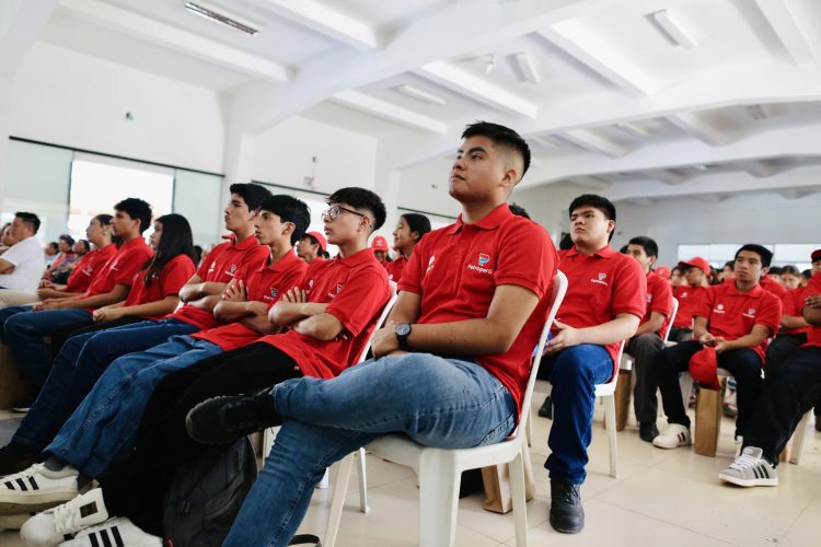 Petroperú capacitará a 250 estudiantes en Senati