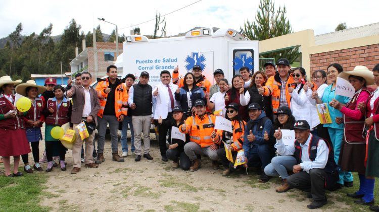 Minera Boroo Misquichilca entrega moderna ambulancia para la Comunidad Campesina de Chuyugual