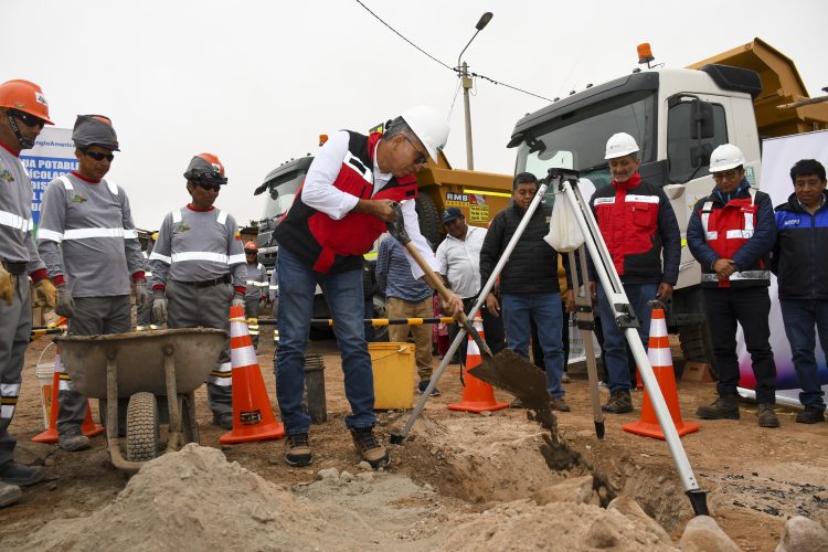 Obras de agua potable y saneamiento en Chen Chen