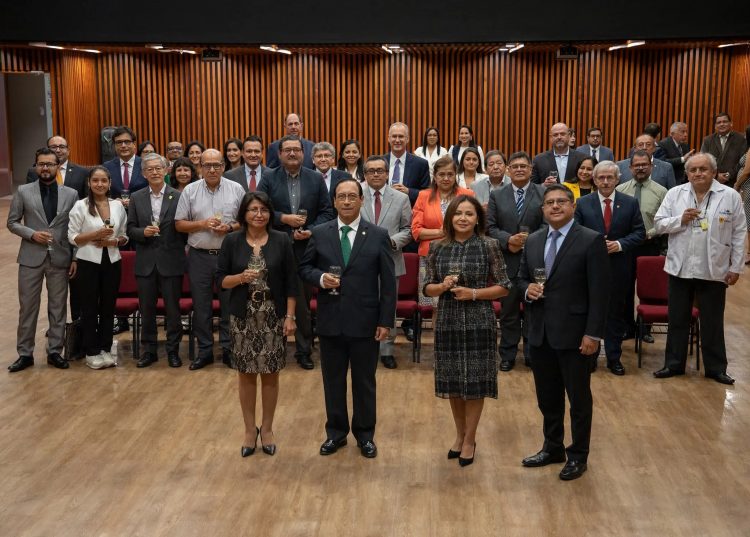 Clínica Médica Cayetano Heredia y Allikay