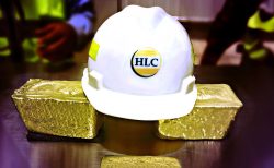 Primera barra de doré producida en planta construida por HLC