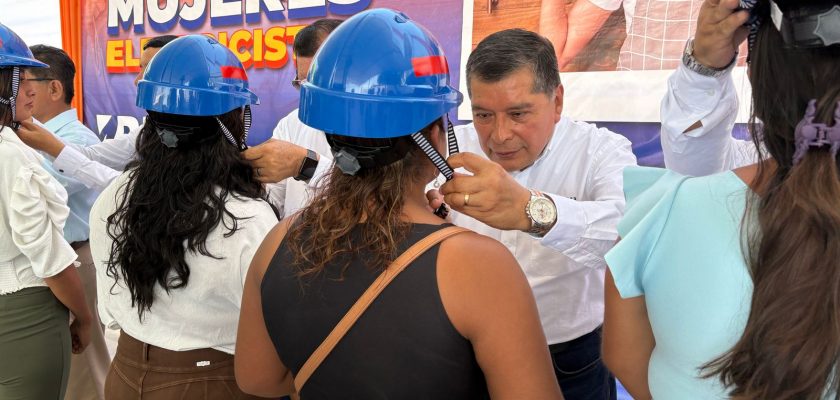 Mujeres Electricistas