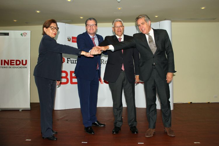 Becas docentes (Fundación Romero)