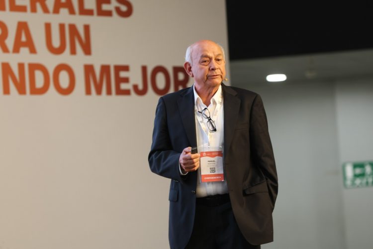 Manuel Montoya