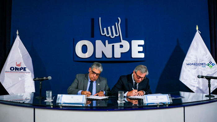 Migraciones y ONPE firman convenio