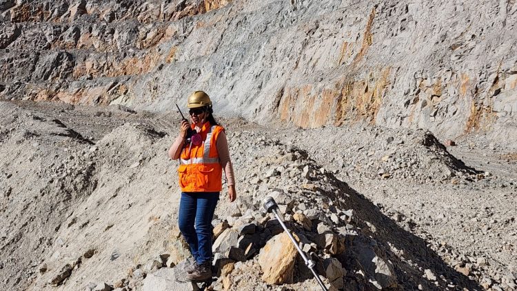 Mujeres Geotecnistas