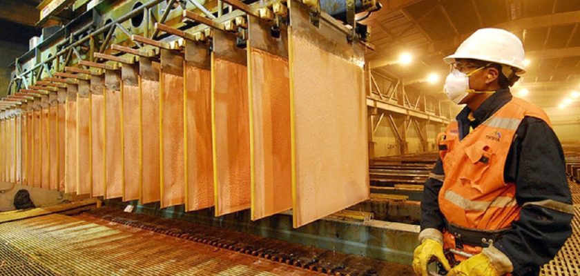 Exportaciones crecieron 21,0% en abril de 2025