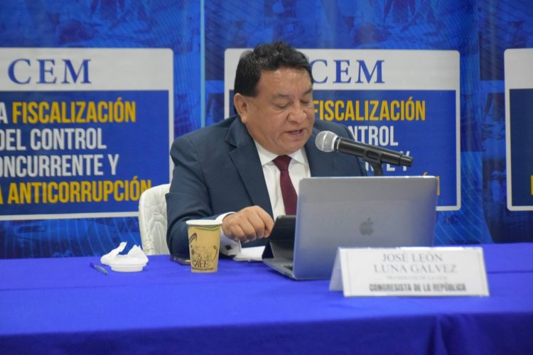 José Luna Gálvez 
