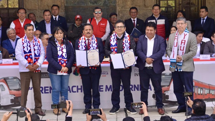 PROINVERSIÓN entrega contrato de concesión del Tren Macho