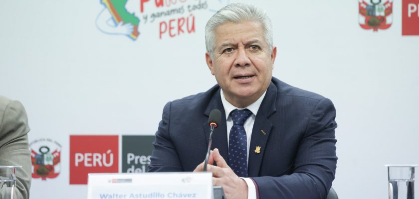 Walter Astudillo, Ministro de Defensa