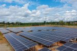 Un total de 17 centrales solares de generación operan en el país con una potencia instalada conjunta de 748 MW