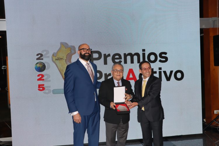 -Tercer lugar: Programa de Desarrollo Económico Antapaccay: “La tecnificación de la cadena de valor agropecuaria para generar prosperidad en el territorio – Espinar”, de Compañía Minera Antapaccay.