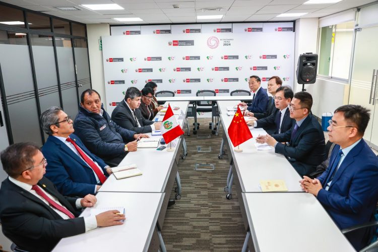 Minem, Ingemmet y China 