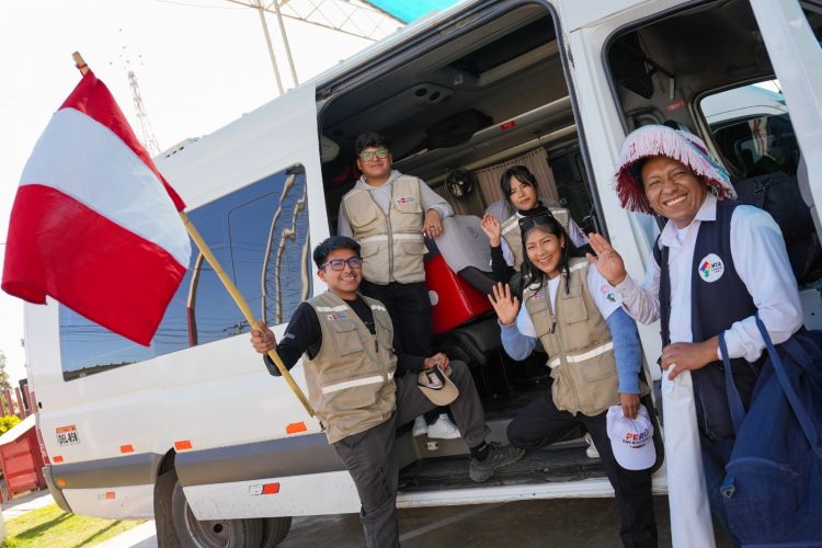 Minera Bateas, caravana multisectorial