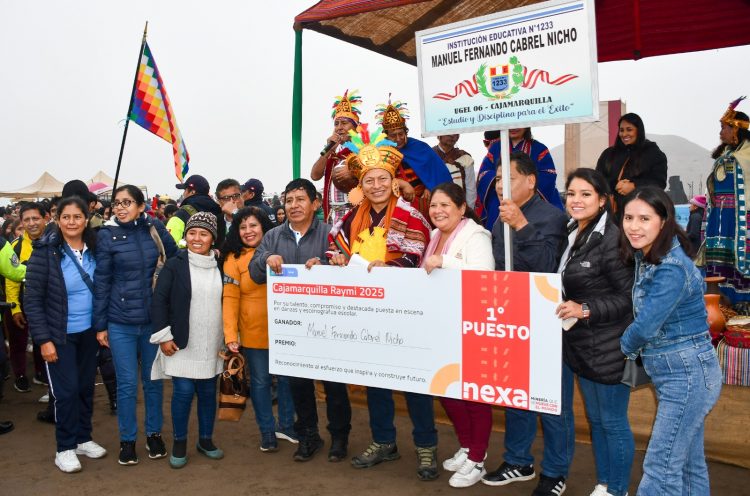 Nexa dona laptops a escolares en Cajamarquilla