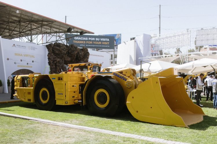 Komatsu WX11