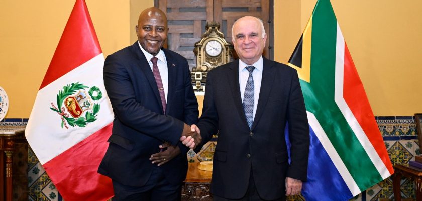 Perú y Sudáfrica