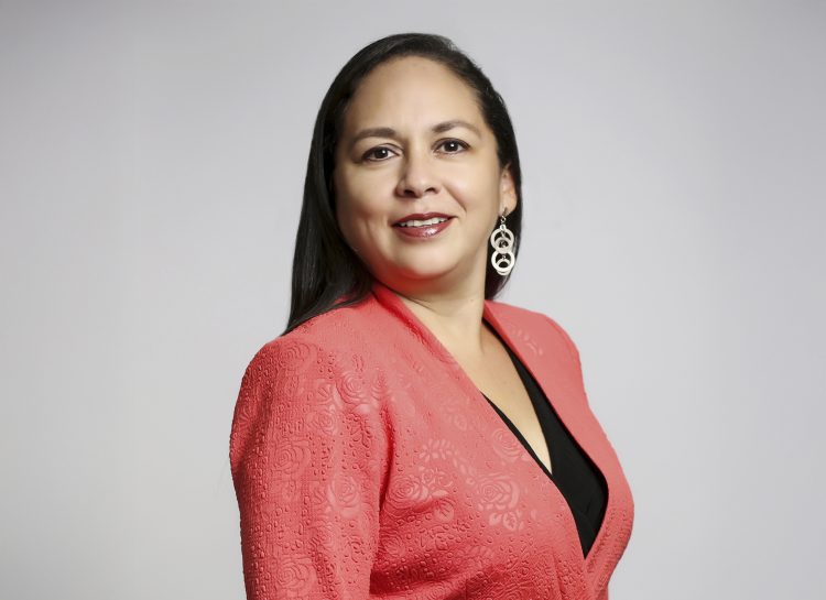 Pluz Energía, Tatiana Lozada
