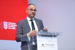 Sven-Uwe Schulz, de la Agencia Alemana de Recursos Minerales