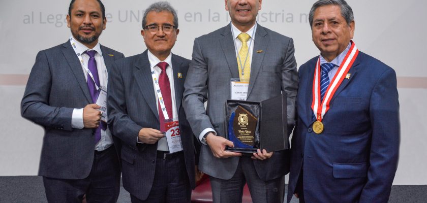 UNMSM distingue a Carlos Urrea, presidente de Explomin Perforaciones