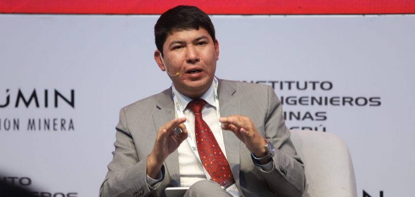 El congresista Eduardo Castillo.