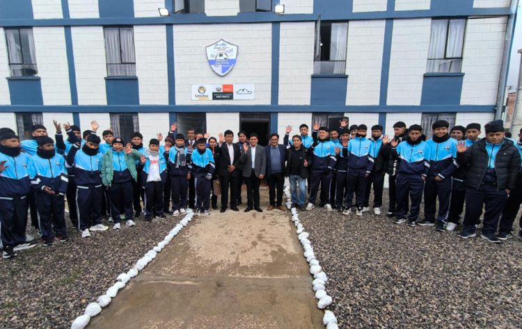 Centro de Alto Rendimiento Deportivo, Volcan Compañía Minera