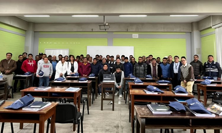 Gold Fields formación de operadores calificados en Hualgayoc