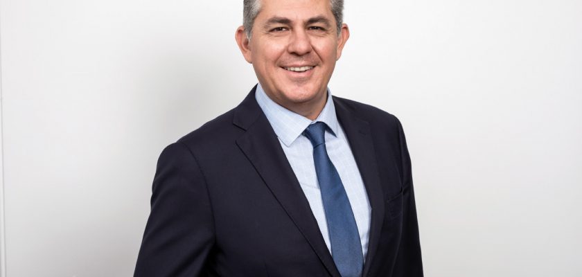 Harris Gómez, Director de Austmine