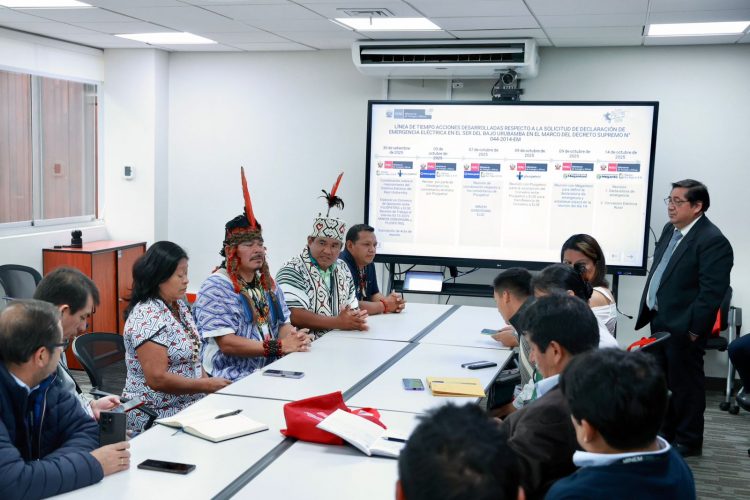 MINEM y representantes de Bajo Urubamba