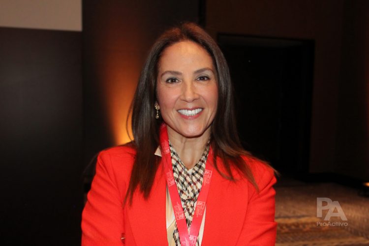 Rosa María Flores-Araoz