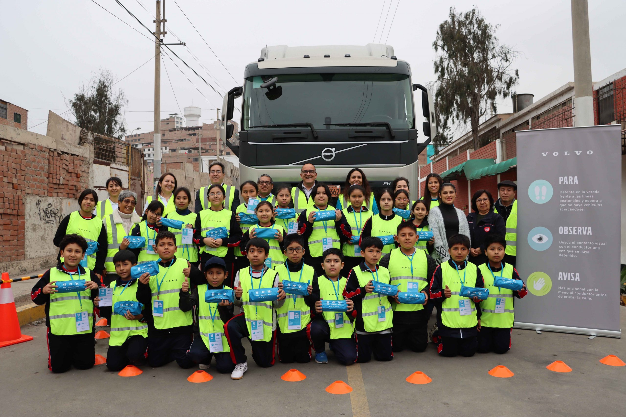 Volvo Group Peru “Para, Observa y Avisa”