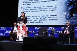 Dennise Miralles en CADE Ejecutivos 2025