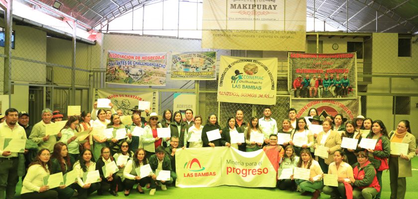Las Bambas capacita a más de 400 empresarios locales