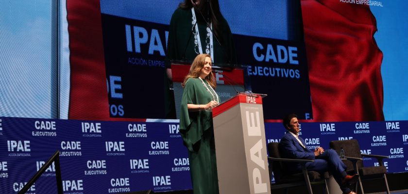 María Isabel León, presidenta de CADE Ejecutivos 2025