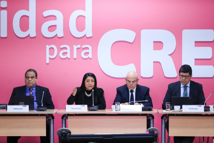 Ministra Denisse Miralles