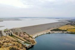 Reservorio de Poechos en el Alto Piura