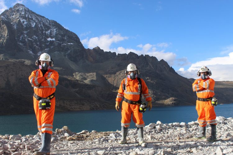 Volcan Compañía Minera