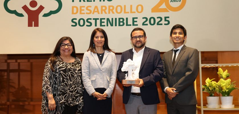 Komatsu-Mitsui recibe Premio Desarrollo Sostenible