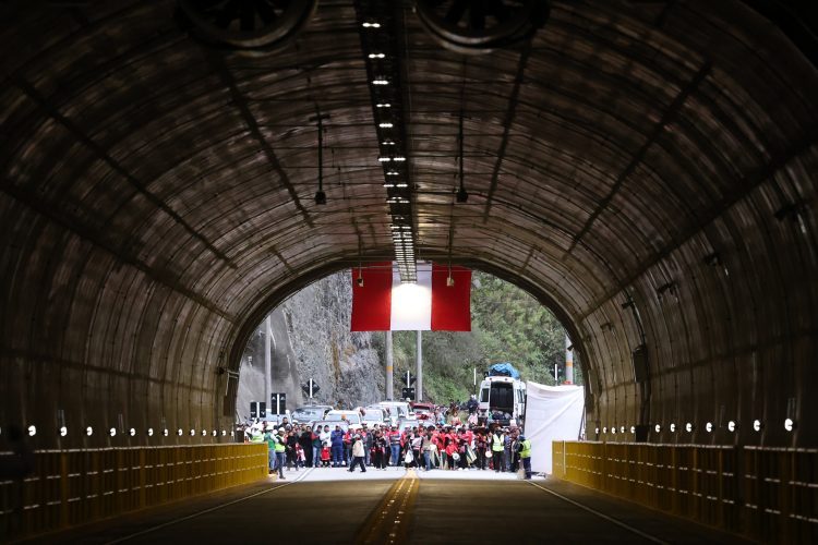 MTC pone en operación el túnel Ollachea y mejora la conectividad vial en Puno