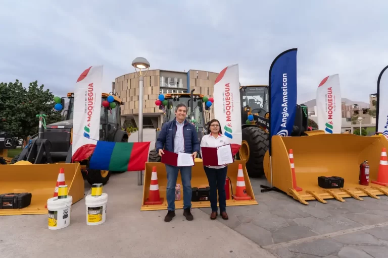 Anglo American entrega maquinaria al Gobierno Regional de Moquegua y anuncia torre oncológica