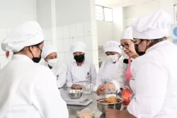 CETPRO podrán dar certificado a oficios y aprendizajes adquiridos fuera del sistema educativo